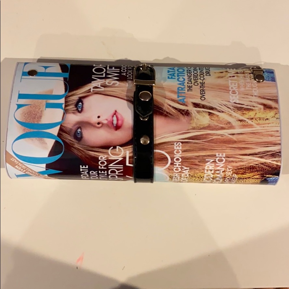 Vogue Magazine Taylor Swift Clutch/Shoulder Bag